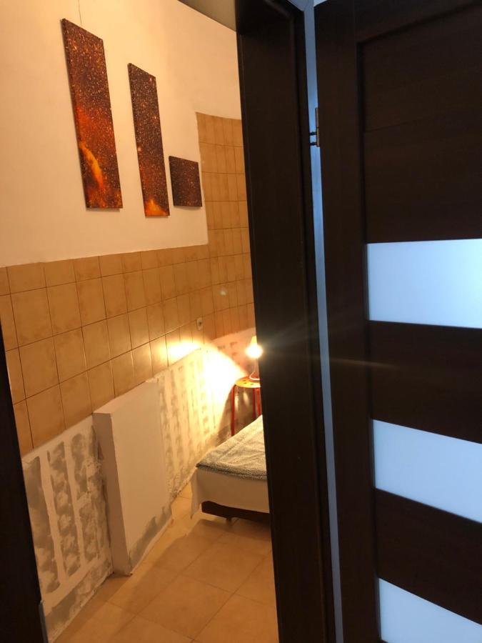 Апартаменти Pokoj 11F Краків Екстер'єр фото